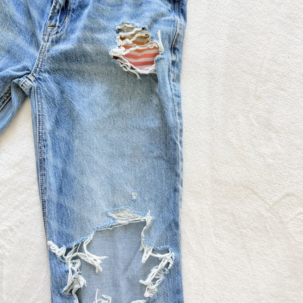 American Eagle Ripped Flare Jeans‎ Light Wash Distressed Rainbow Patch 2